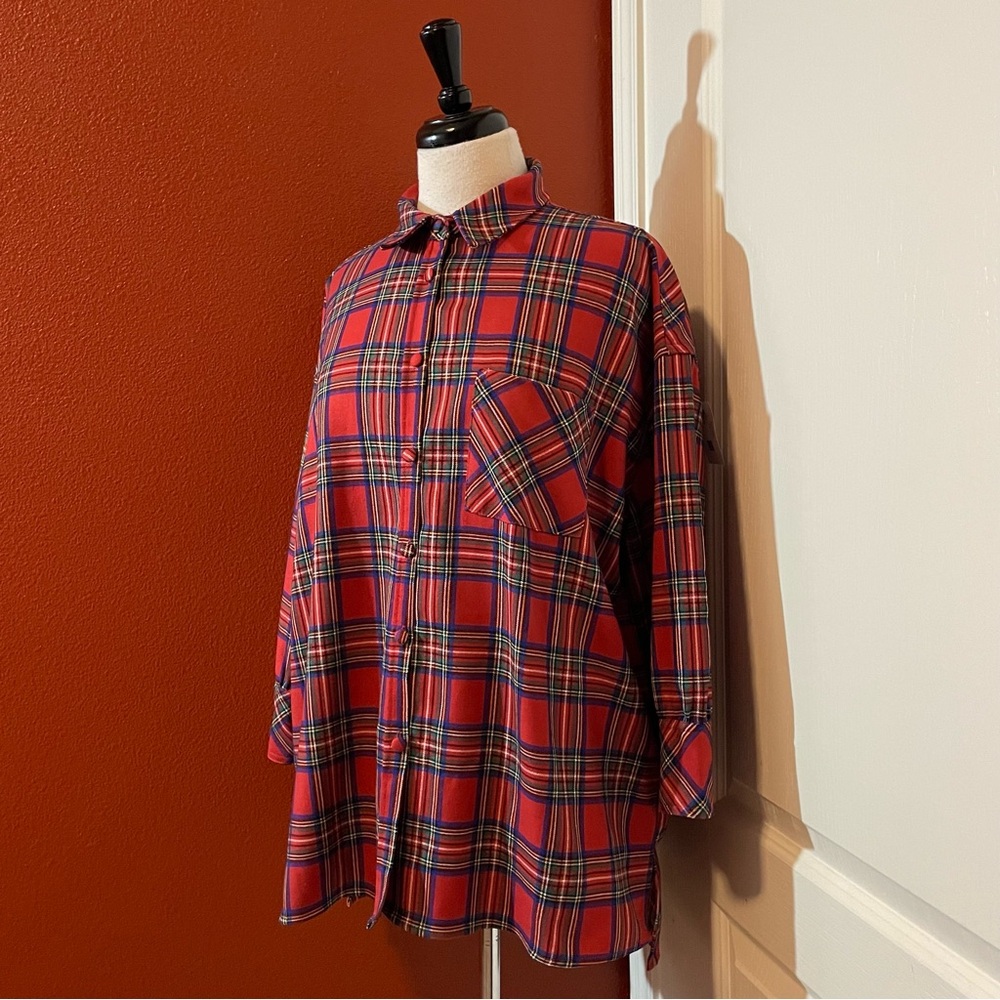 Tuckernuck‎ Women’s Red Plaid Oversized Button Down Long Sleeve Flannel Top